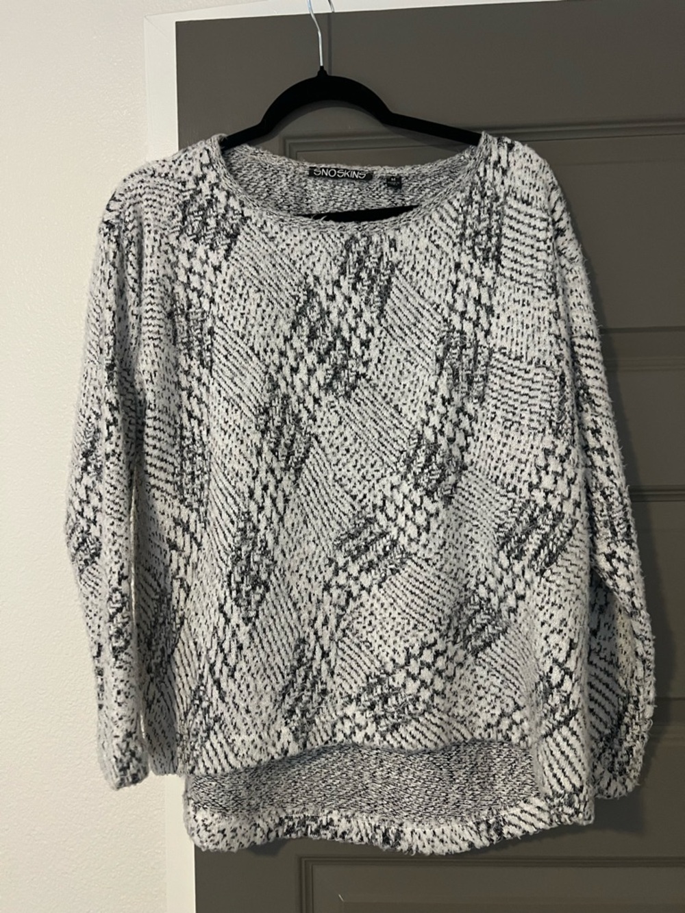 SNO SKINS Black & White Knit Crewneck Sweater